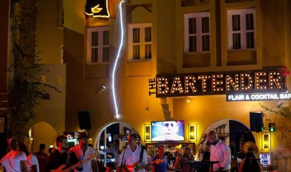 Turtle'S Inn Hotel Хургада Экстерьер фото