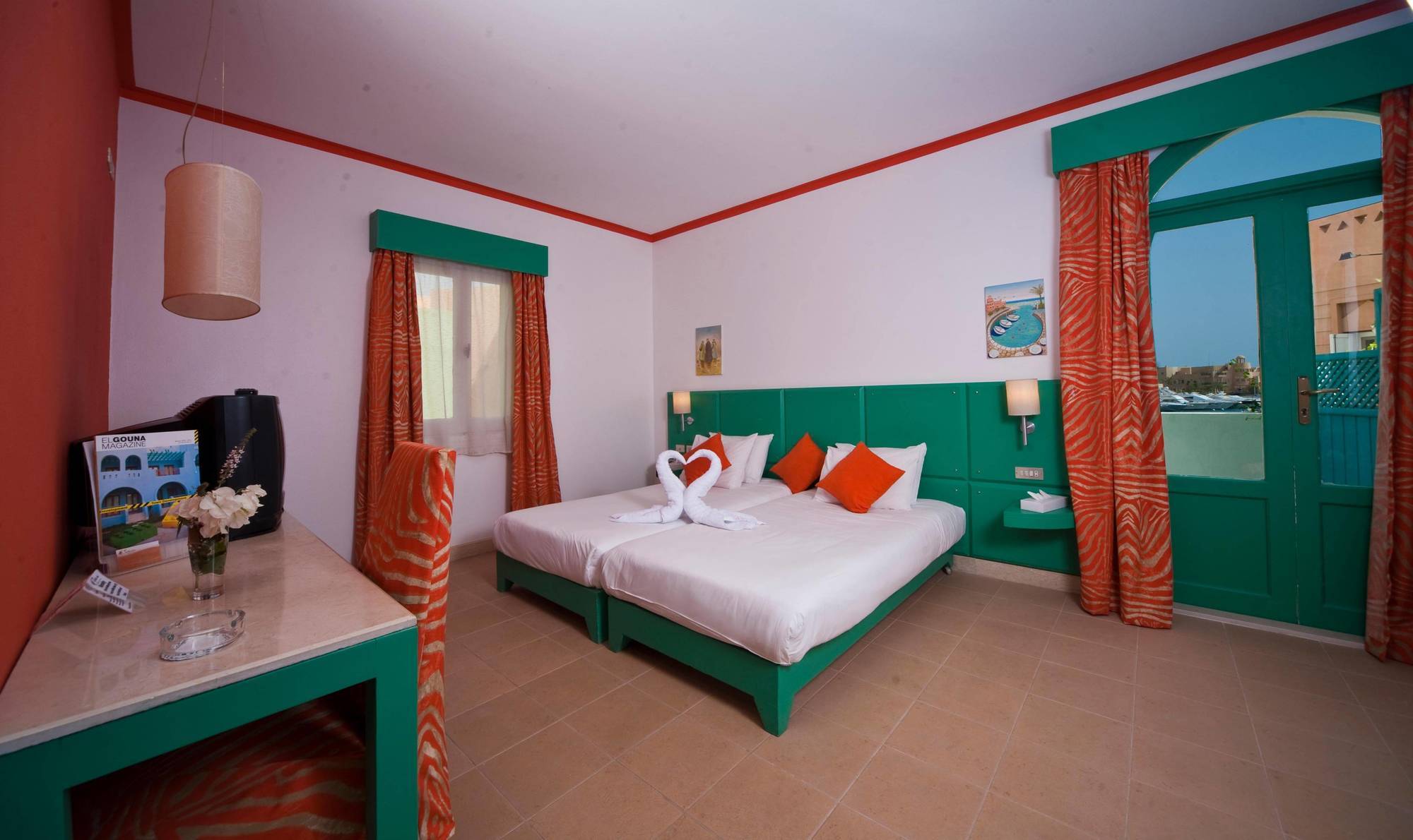 Turtle'S Inn Hotel Хургада Экстерьер фото